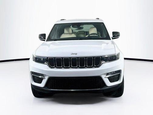 Bright White Clearcoat 2023 Jeep Grand Cherokee Limited