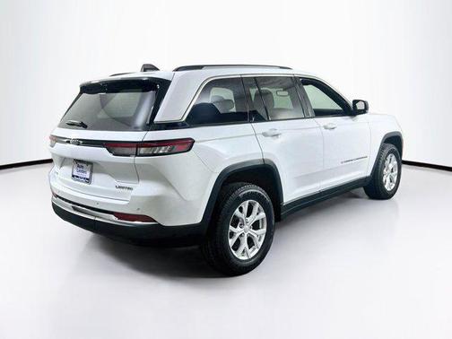 Bright White Clearcoat 2023 Jeep Grand Cherokee Limited