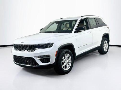 Bright White Clearcoat 2023 Jeep Grand Cherokee Limited