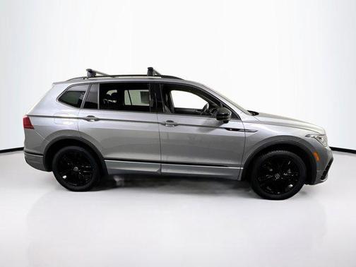 2022 Volkswagen Tiguan 2.0T SE R-Line Black 4MOTION