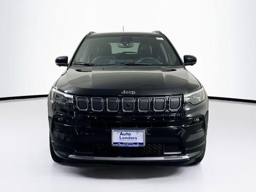 Diamond Black Crystal Pearlcoat 2022 Jeep Compass High Altitude