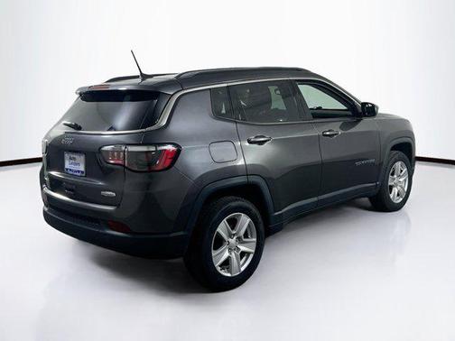 Granite Crystal Metallic Clearcoat 2022 Jeep Compass Latitude