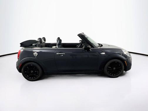 Thunder Grey Metallic 2018 MINI Convertible Cooper S