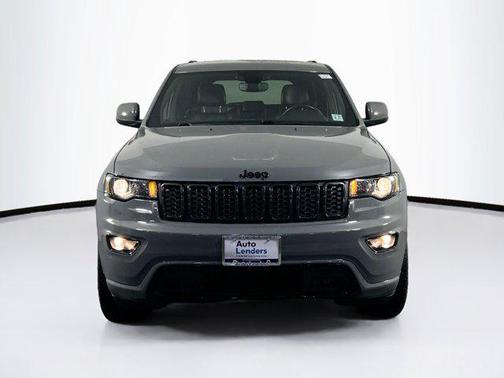 2022 Jeep Grand Cherokee Laredo