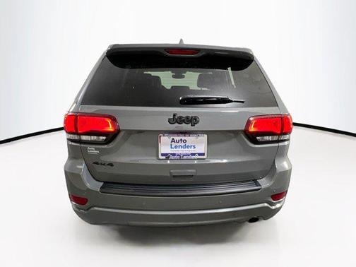 2022 Jeep Grand Cherokee Laredo