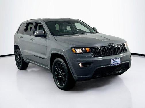 2022 Jeep Grand Cherokee Laredo