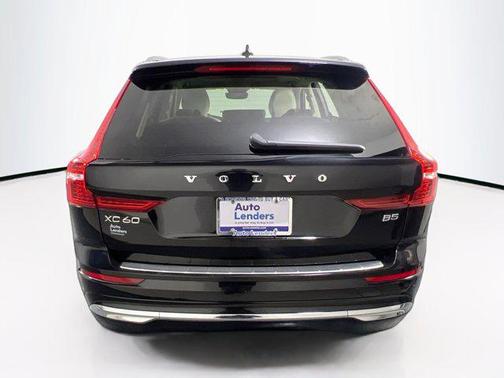 2023 Volvo XC60 B5 Plus Bright Theme
