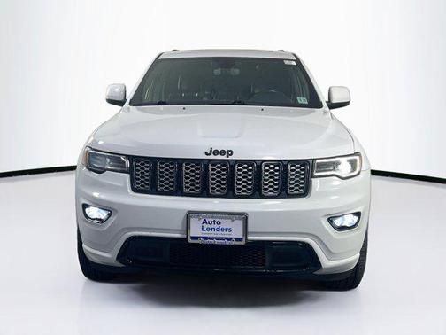 2022 Jeep Grand Cherokee Laredo