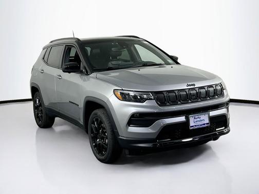 Billet Silver Metallic Clearcoat 2022 Jeep Compass Latitude