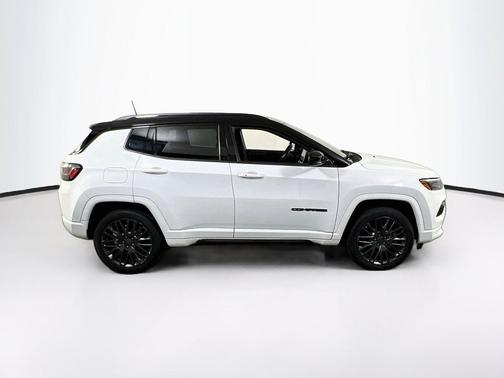 Bright White Clearcoat 2023 Jeep Compass High Altitude