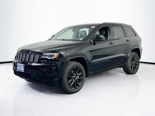 2022 Jeep Grand Cherokee Laredo