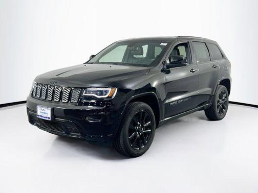 2022 Jeep Grand Cherokee Laredo