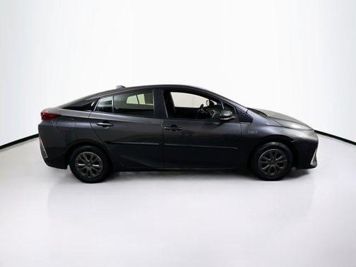 2022 Toyota Prius Prime LE