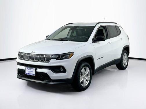 Bright White Clearcoat 2022 Jeep Compass Latitude