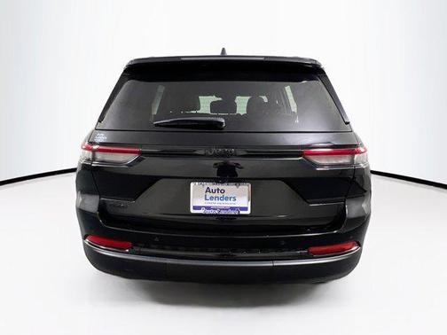 2022 Jeep Grand Cherokee Altitude