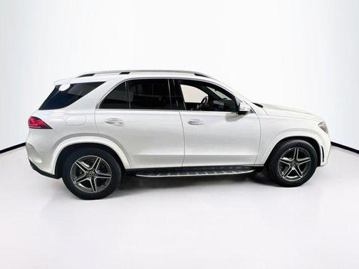 White 2022 Mercedes-Benz GLE 350 4MATIC