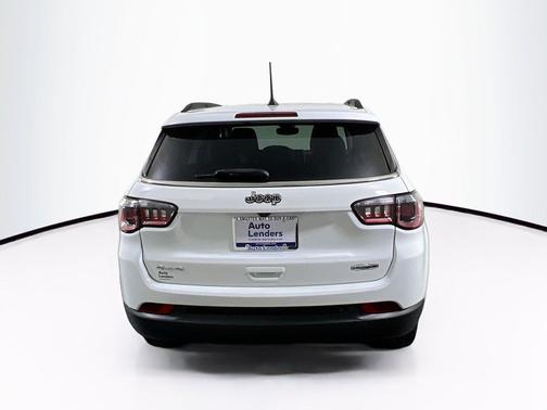 Bright White Clearcoat 2022 Jeep Compass Latitude Lux