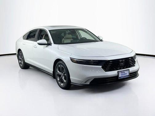 Platinum White Pearl 2023 Honda Accord EX