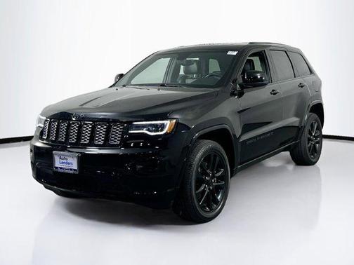 2022 Jeep Grand Cherokee Laredo