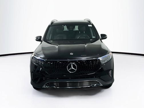 Night Black 2024 Mercedes-Benz EQB 300 4MATIC