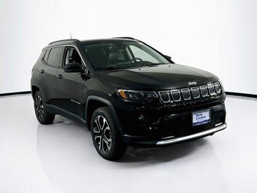 Diamond Black Crystal Pearlcoat 2022 Jeep Compass Limited