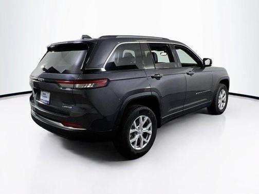 Baltic Gray Metallic Clearcoat 2022 Jeep Grand Cherokee Limited