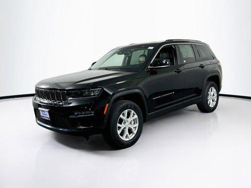 Diamond Black Crystal Pearlcoat 2023 Jeep Grand Cherokee Limited