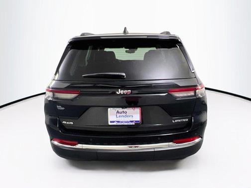 Diamond Black Crystal Pearlcoat 2023 Jeep Grand Cherokee Limited