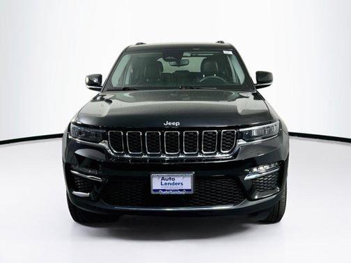 Diamond Black Crystal Pearlcoat 2023 Jeep Grand Cherokee Limited