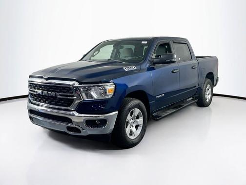 Patriot Blue Pearlcoat 2024 RAM 1500 Big Horn/Lone Star