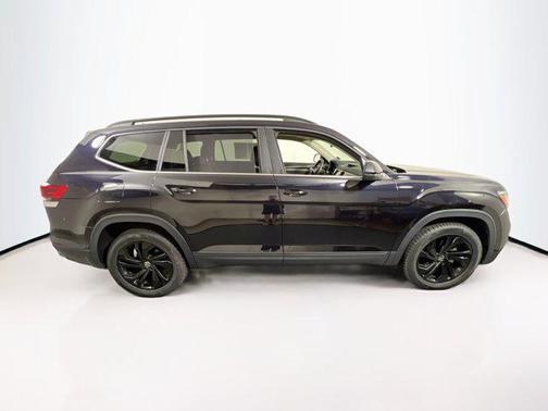 2022 Volkswagen Atlas 3.6L SE w/Technology