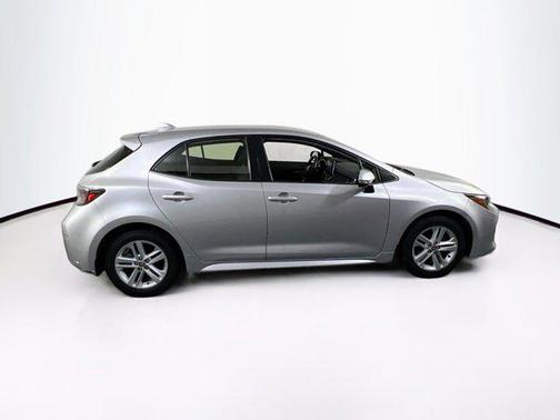 Classic Silver Metallic 2022 Toyota Corolla SE