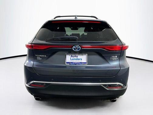 2022 Toyota Venza XLE