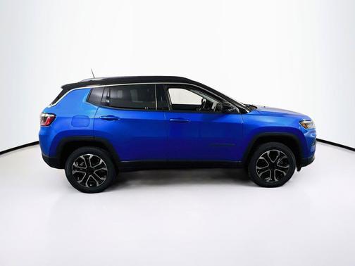 Laser Blue Pearlcoat 2022 Jeep Compass Limited