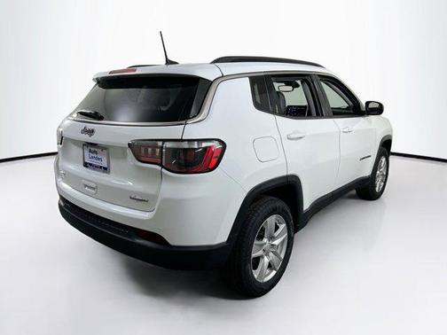 Bright White Clearcoat 2022 Jeep Compass Latitude