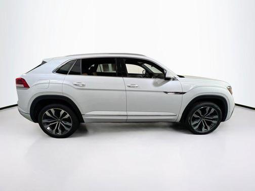 2023 Volkswagen Atlas Cross Sport 3.6L V6 SEL Premium R-Line