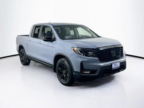 2022 Honda Ridgeline Black