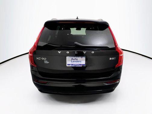 2023 Volvo XC90 B5 Core