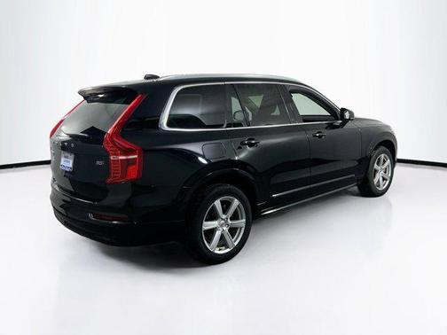 2023 Volvo XC90 B5 Core