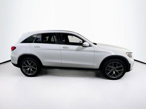 White 2021 Mercedes-Benz GLC 300 4MATIC