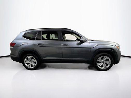 2023 Volkswagen Atlas 3.6L SE w/Technology