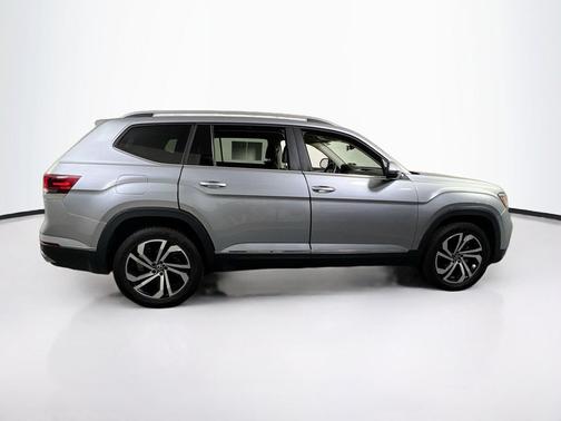 Pyrite Silver Metallic 2023 Volkswagen Atlas 3.6L SEL