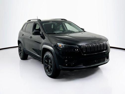 Diamond Black Crystal Pearlcoat 2022 Jeep Cherokee X 4x4