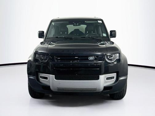 Santorini Black Metallic 2024 Land Rover Defender 110 P300