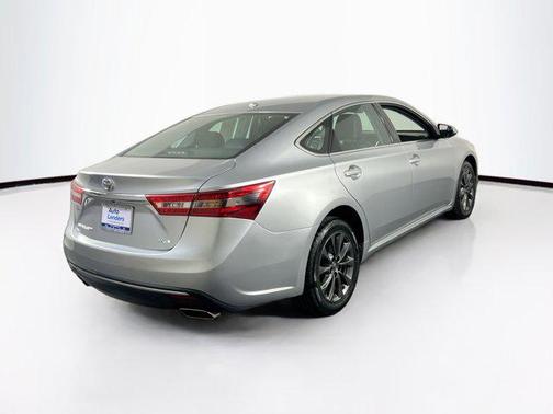 2017 Toyota Avalon XLE