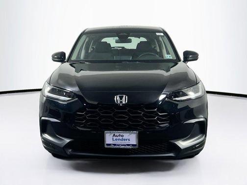 Crystal Black Pearl 2023 Honda HR-V LX