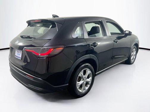 Crystal Black Pearl 2023 Honda HR-V LX