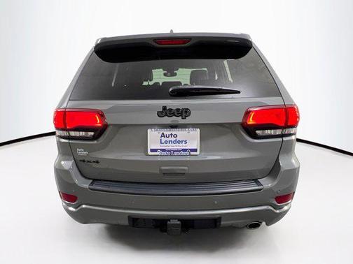 2022 Jeep Grand Cherokee Laredo