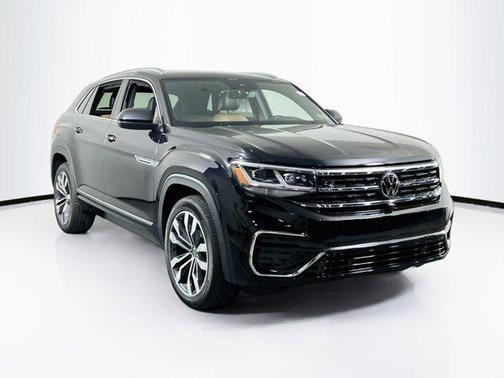 Deep Black Pearl 2023 Volkswagen Atlas Cross Sport 3.6L V6 SEL Premium R-Line