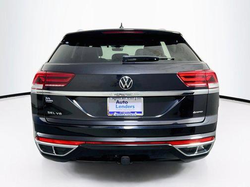 Deep Black Pearl 2023 Volkswagen Atlas Cross Sport 3.6L V6 SEL Premium R-Line